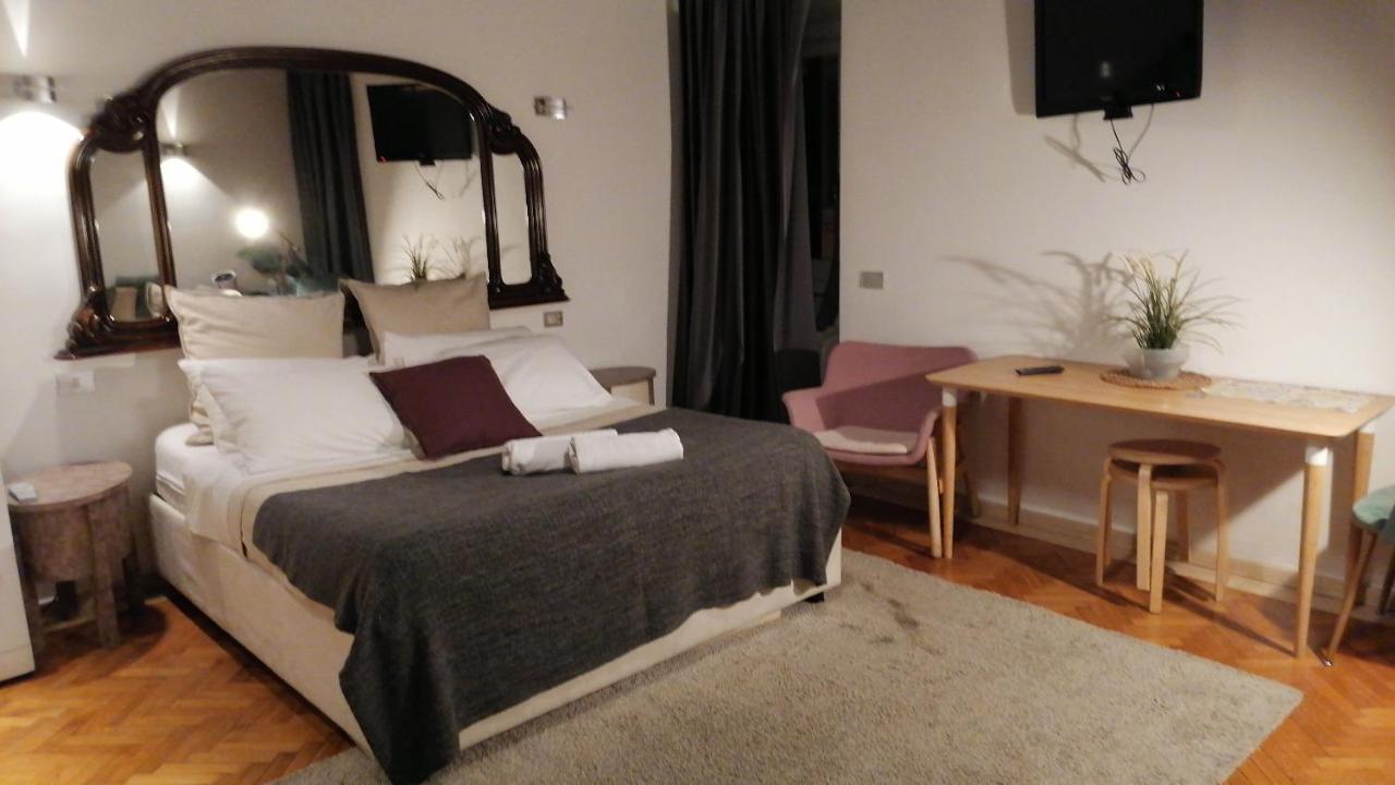 Lovely Apartments In City Centre "Third Floor, Without Elevator" Řím Exteriér fotografie